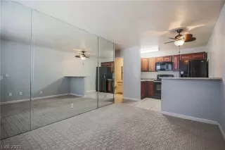 Photo #3: 2261059 Listing 