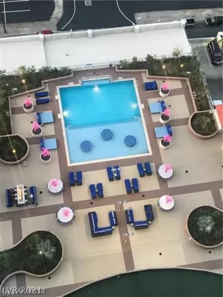 Photo #1: 2261066 Listing 