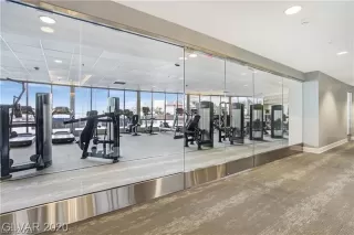 Photo #4: 2261066 Listing 