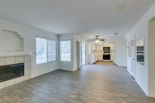 Photo #5: 2261096 Listing