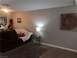 Photo #3: 2261113 Listing 