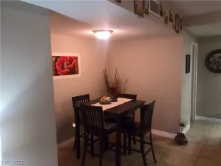 Photo #5: 2261113 Listing 