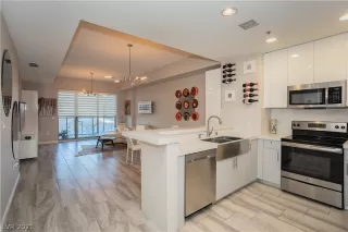 Photo #3: 2261118 Listing 