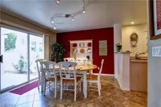 Photo #1: 2261135 Listing 