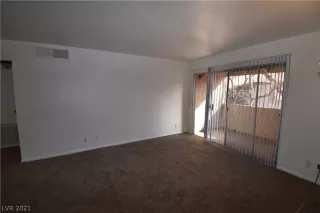 Photo #3: 2261136 Listing 