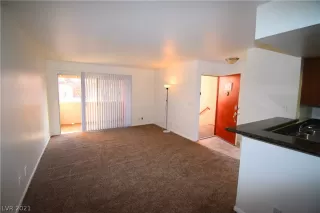 Photo #6: 2261136 Listing 