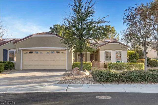 MLS: 2261167 Condo For Sale