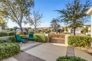 Photo #4: 2261167 Listing