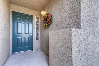 Photo #3: 2261202 Listing