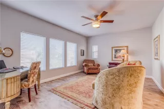 Photo #5: 2261202 Listing