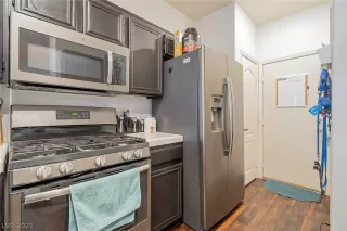 Photo #6: 2261213 Listing