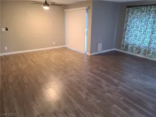 Photo #1: 2261233 Listing 