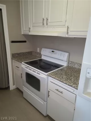 Photo #3: 2261233 Listing 