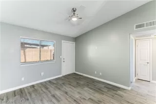 Photo #4: 2261246 Listing 