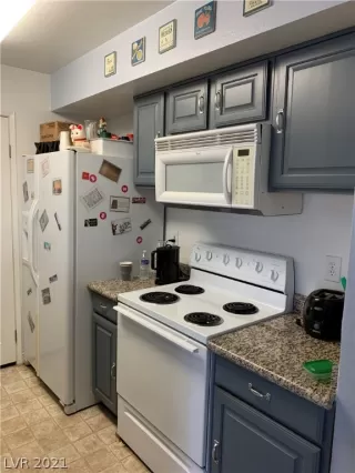 Photo #5: 2261264 Listing