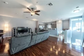 Photo #4: 2261288 Listing 