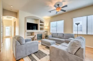 Photo #4: 2261314 Listing