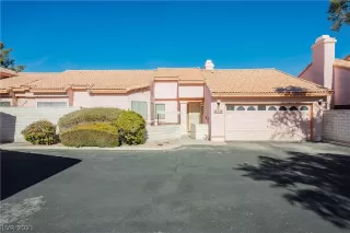 Photo #2: 2261327 Listing