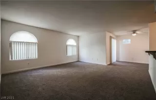 Photo #4: 2261334 Listing