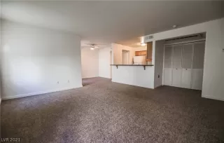 Photo #5: 2261334 Listing