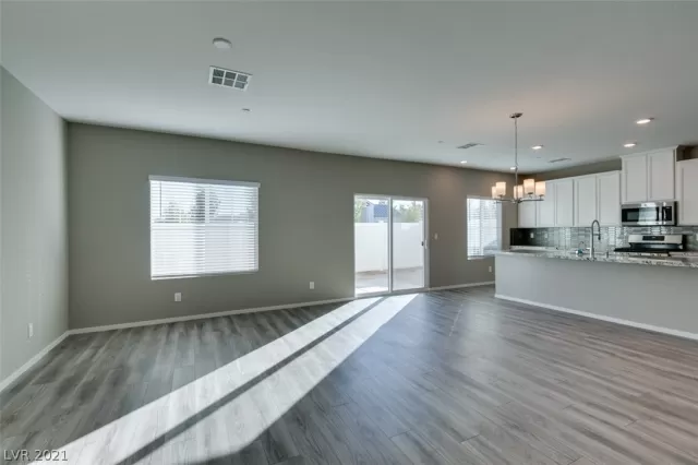 MLS: 2261349 Condo For Sale