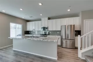Photo #5: 2261349 Listing 