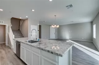 Photo #6: 2261349 Listing 