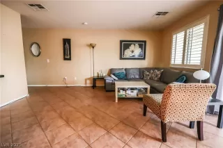 Photo #5: 2261377 Listing 