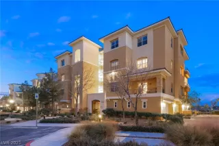 Photo #1: 2261469 Listing