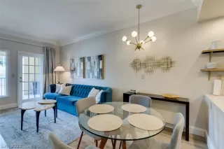 Photo #2: 2261476 Listing