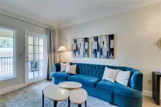 Photo #6: 2261476 Listing