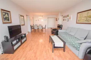 Photo #6: 2261487 Listing