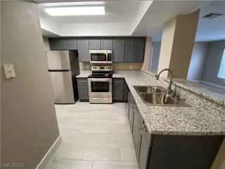 Photo #3: 2261531 Listing 