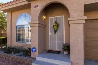 Photo #2: 2261553 Listing