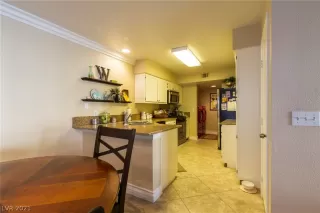 Photo #6: 2261553 Listing