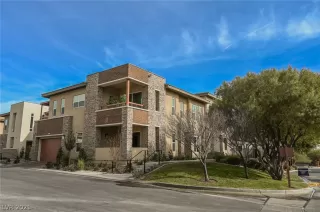 Photo #1: 2261640 Listing