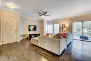 Photo #2: 2261648 Listing