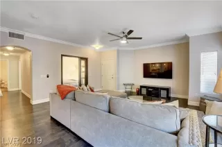 Photo #3: 2261648 Listing