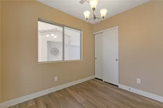 Photo #5: 2261685 Listing 