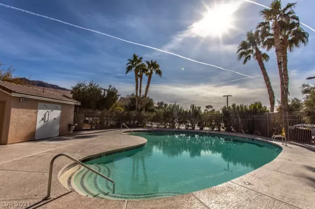 MLS: 2261699 Condo For Sale