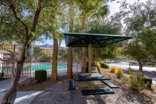 Photo #1: 2261699 Listing
