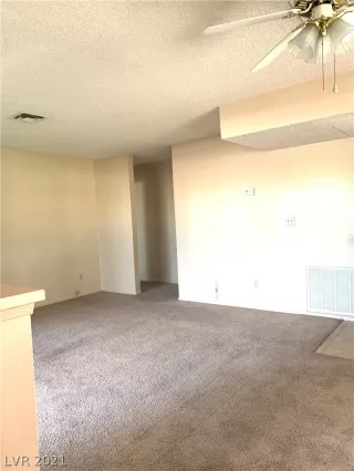 Photo #5: 2261702 Listing 