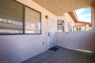 Photo #2: 2261734 Listing 