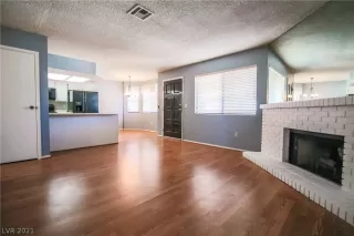 Photo #4: 2261734 Listing 