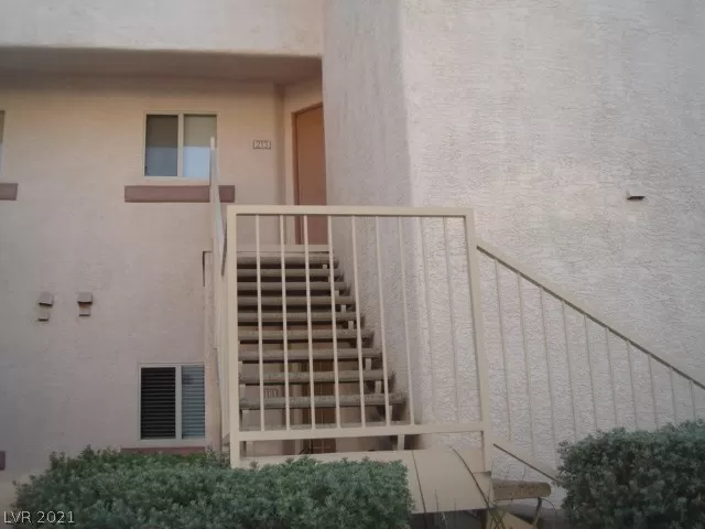 MLS: 2261766 Condo For Sale