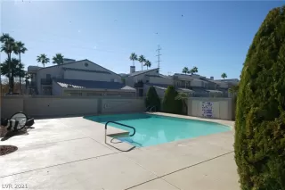 Photo #2: 2261770 Listing 