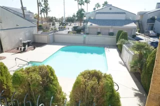 Photo #3: 2261770 Listing 