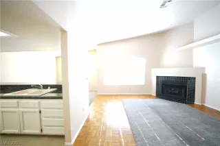 Photo #5: 2261770 Listing 