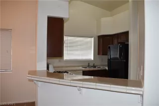 Photo #5: 2261814 Listing 