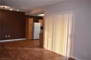 Photo #1: 2261836 Listing 